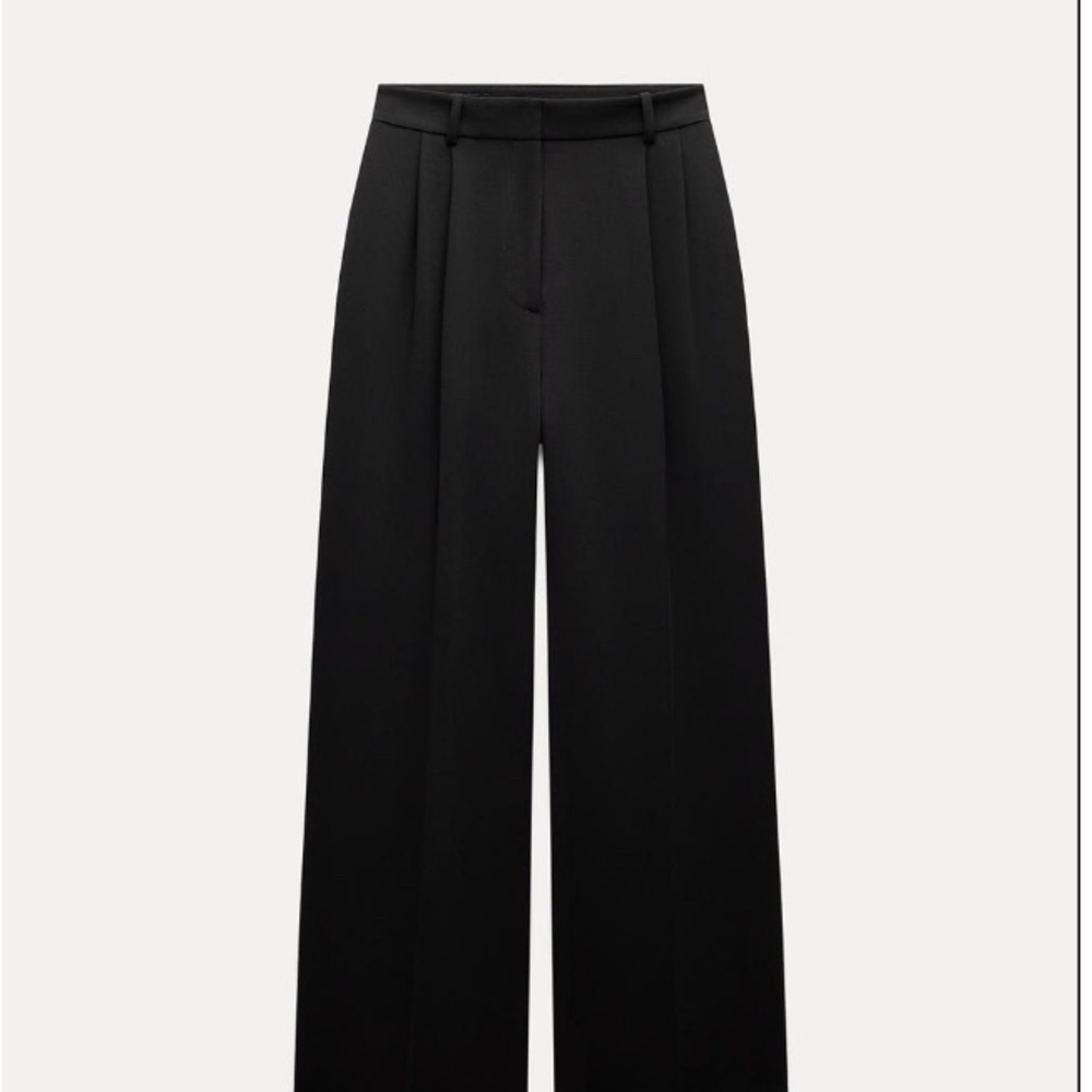 Elegant Black Wide-Leg Pants